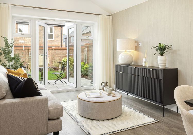 Vb2093943 8864 082 Plot177 CALA At Mowbray Horsham CALA SHC Kitchen Dining Family Room