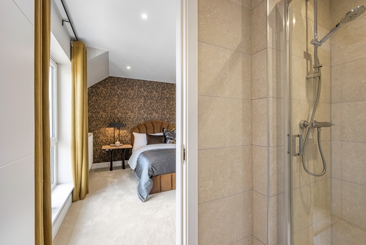 Vb5653175 20260227 Cala Homes Lathallan Grange Logan Bedroom 2 Ensuite 002 3200X2145