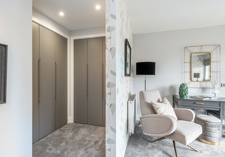 5 bedroom home for sale | impressive main bedroom with fitted wardrobes included as standard
