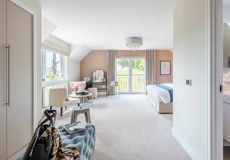 5 bedroom showhome | dual-aspect principal bedroom with walk-in wardrobe and luxury en suite