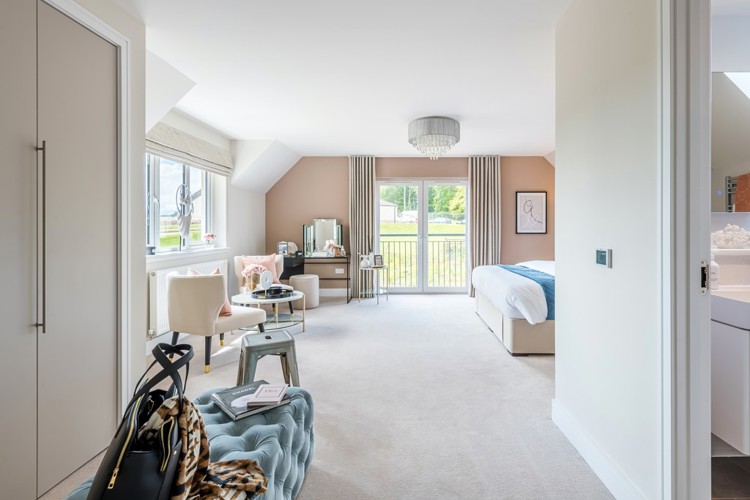 5 bedroom showhome | dual-aspect principal bedroom with walk-in wardrobe and luxury en suite
