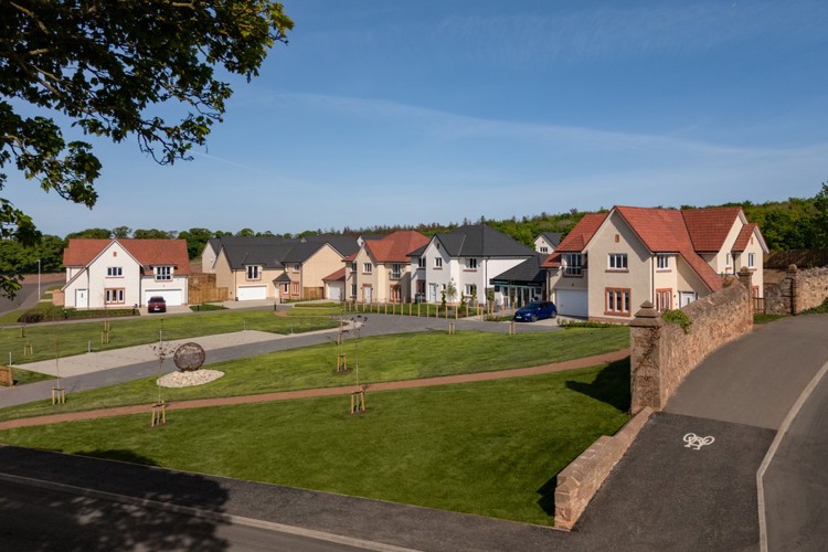 Longbanks Green street scene | 4 & 5 bedroom homes in Dunbar | new build homes for sale in East Lothian