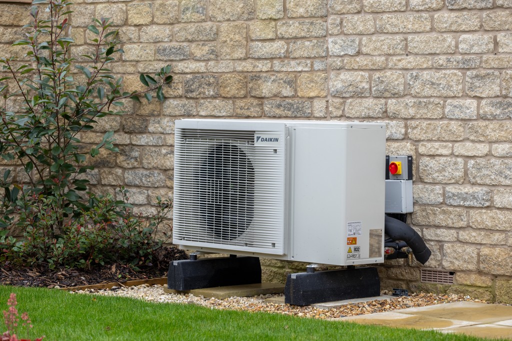 Air Source Heat Pump, Bliss Willows, Chipping Norton, Cala Homes, Oxfordshire