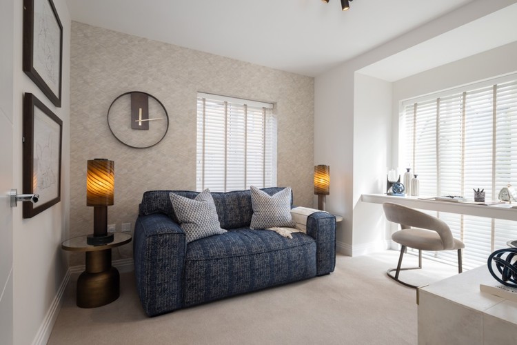 Study of 4 bedroom house for sale in Crowthorne, Berkshire
