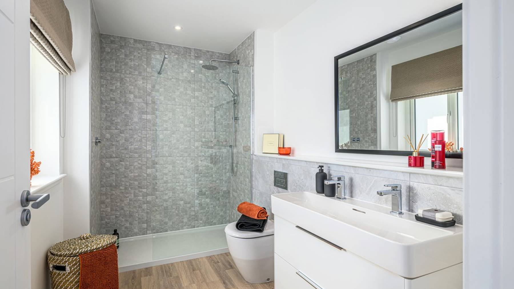 5 bedroom showhome | stylish en suites with chrome fittings and full-height tiling