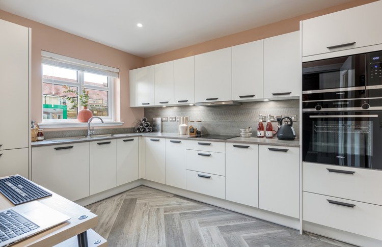 Vb5118632 20240319 Cala Homes Weavers Brae Brodick Kitchen 001 1600X1034