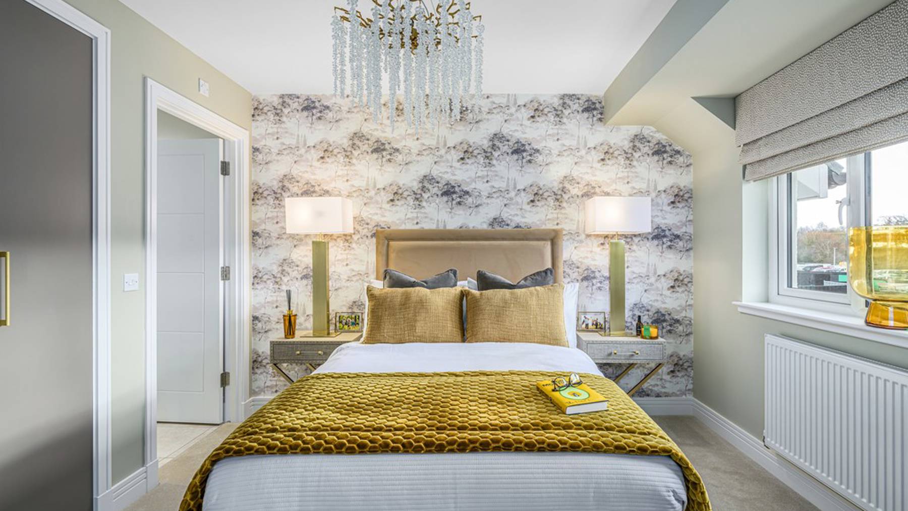 4 bedroom plus study showhome | principal bedroom with en suite and fitted wardrobes