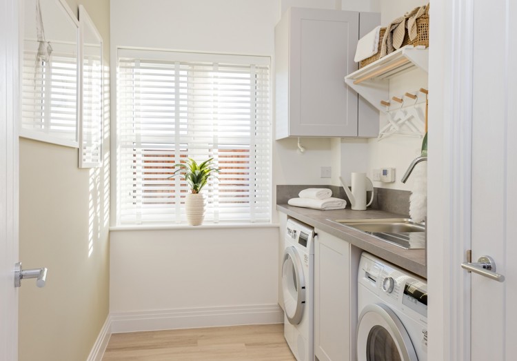 Vb2342677 A1082 085 Plot 54 Langmead Place Angmering CALA SHC Kitchen Family Dining Room 1600X900