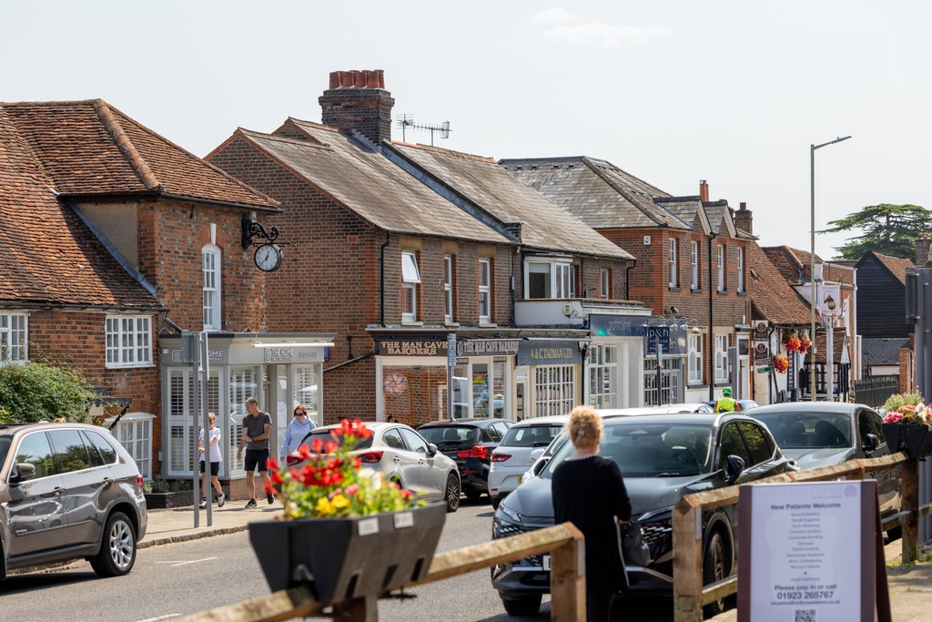 Cala Kings Langley Local Area 1 (48)