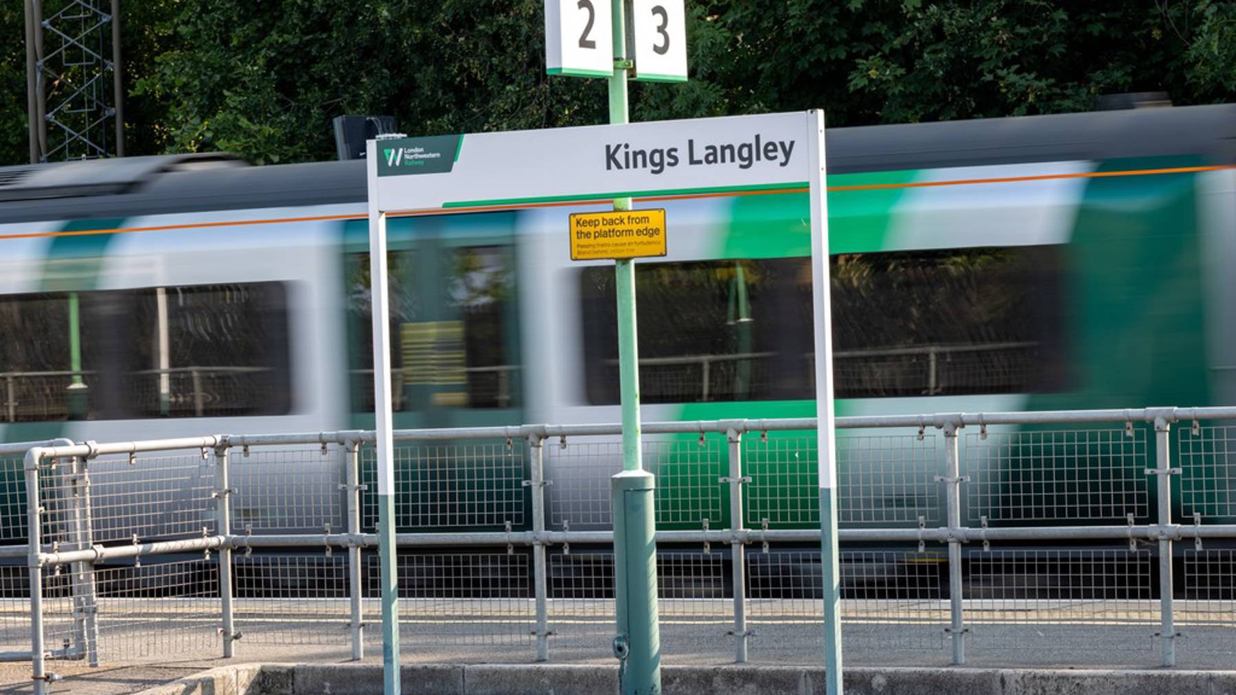 Cala Edmund Park Kings Langley Local Area Photography Location Page Gallery 1 (1)