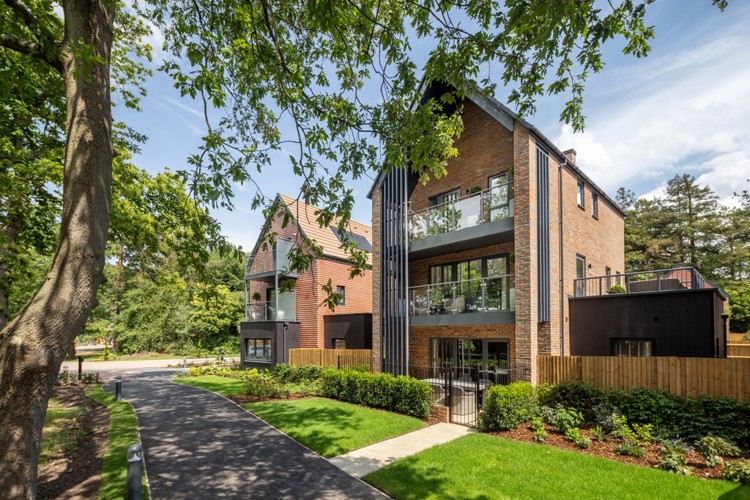 Houses for sale in Weybridge Surrey