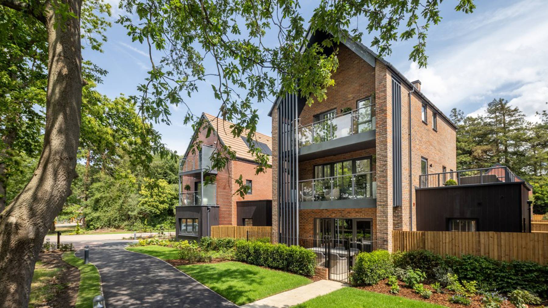 Houses for sale in Weybridge Surrey