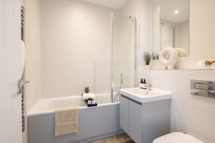 Harlton Bathroom Netherhall Gardens