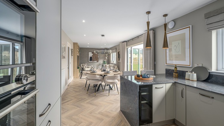 The Elliot | Kitchen Family Dining