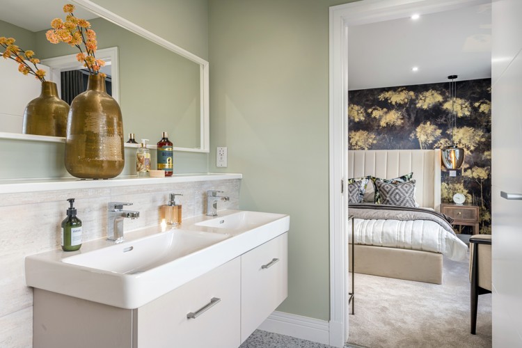 Vb5118669 20240319 Cala Homes Weavers Brae Darroch Bedroom 1 Ensuite 002 1600X1067