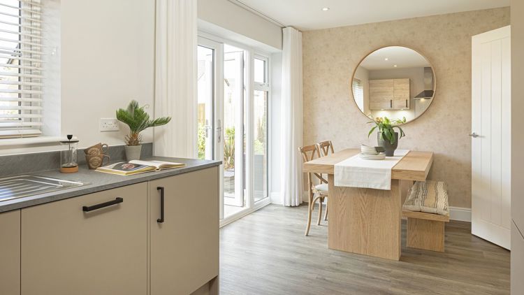Vb2093892 8864 026 Plot175 CALA At Mowbray Horsham CALA SHC Kitchen Dining Room