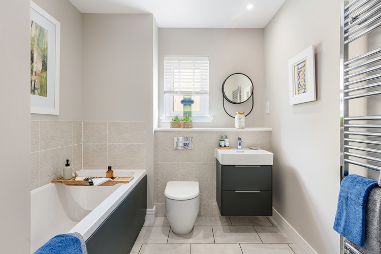 Vb5169998 20240625 Cala Homes Calderwood The Garvie Bathroom 002 1600X1067