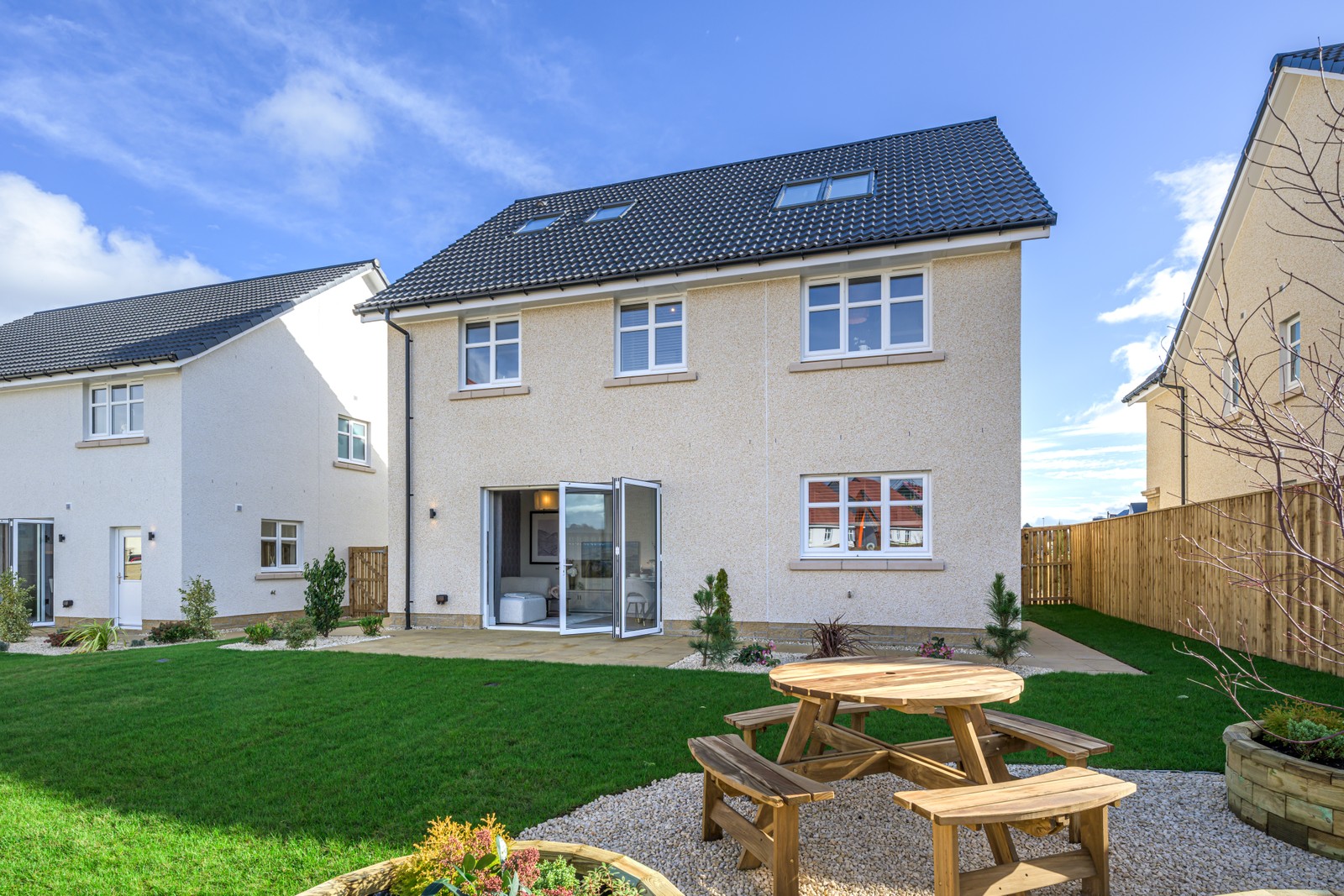 Vb5653259 20260227 Cala Homes Lathallan Grange Exterior Evan 003 1600X1067