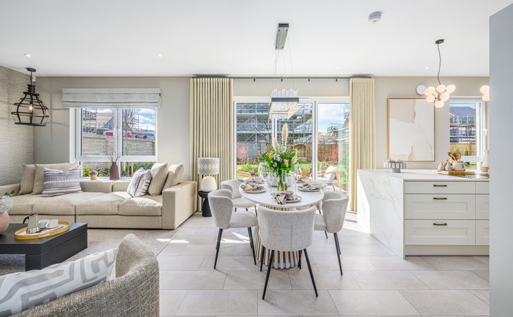 Vb5410978 20250324 Cala Homes Ballagan Woods Moncrief Kitchen Family Dining 004 1600X990