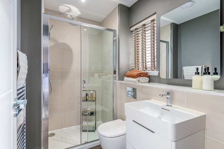 4 bedroom showhome | modern en suite