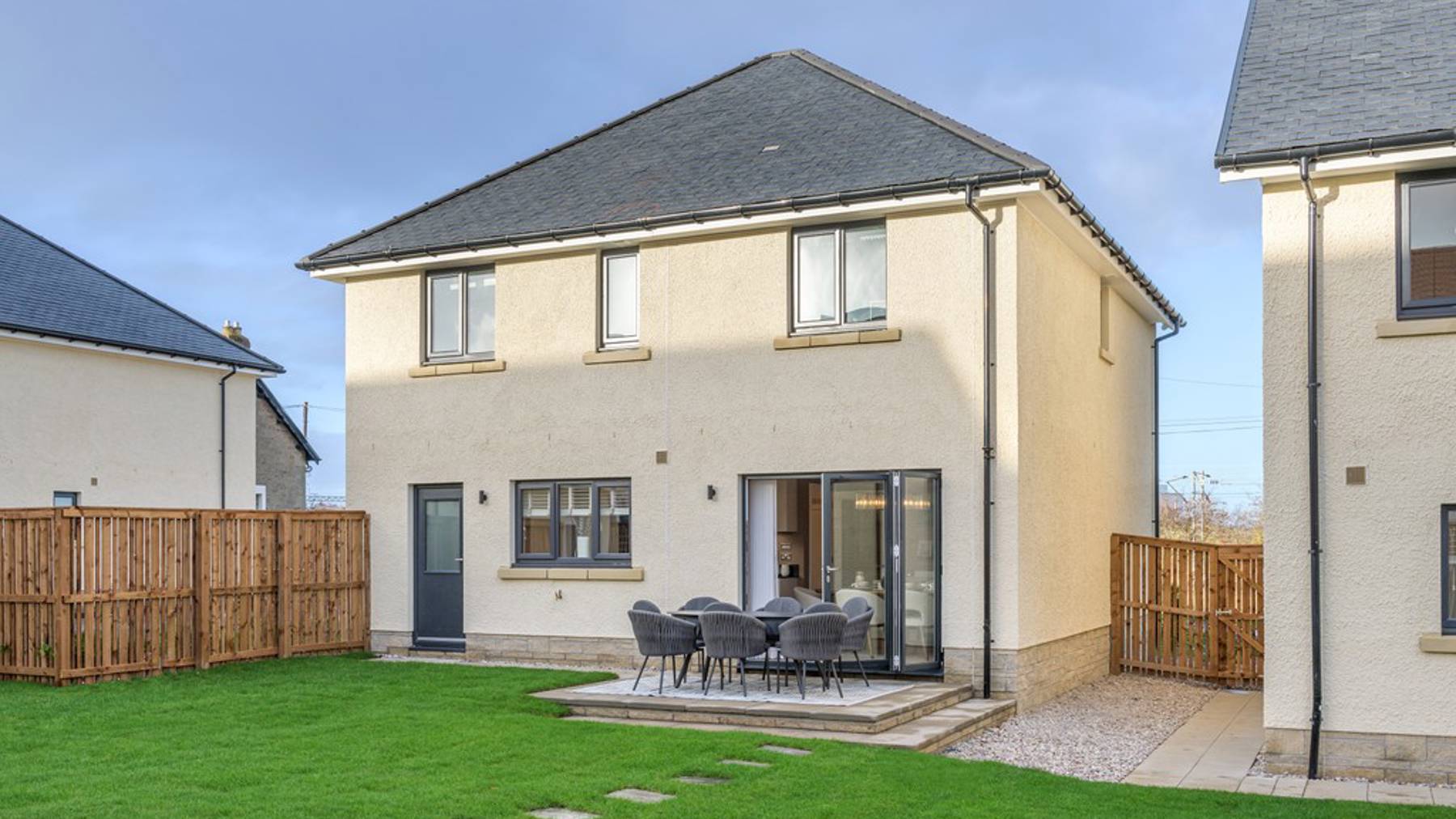 4 bedroom showhome | contemporary detached home with landscaped back garden and detached garage