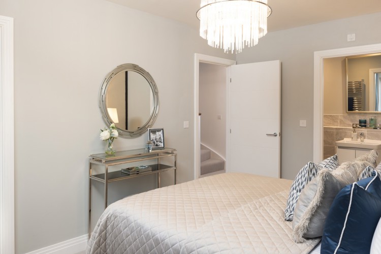 The Orpine Custom 2, Samuel Gardens, Bedroom