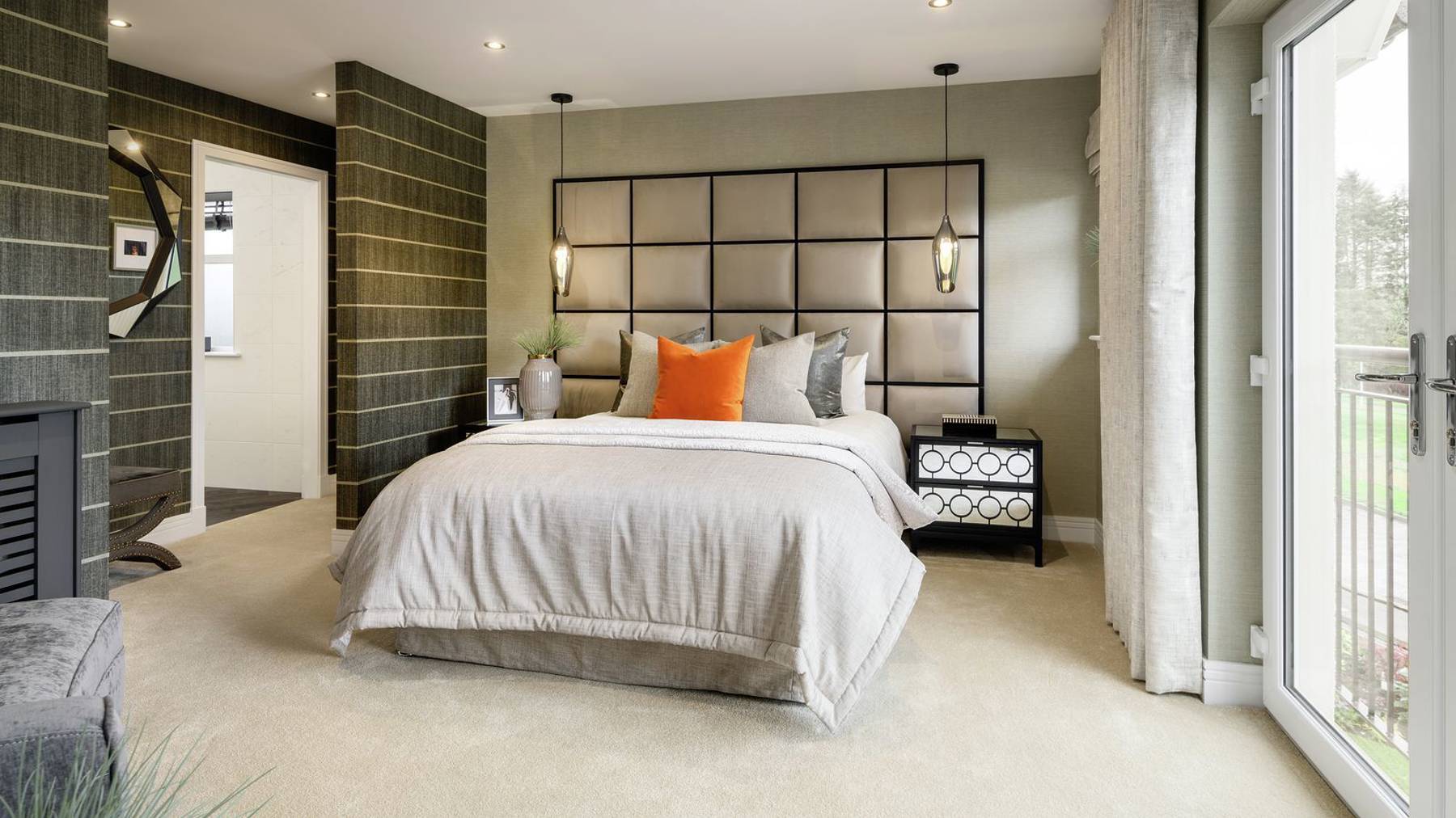 Vb1913275 Cala Cults Fraiarsfield West Kennedy MB From Entrance Zacandzac