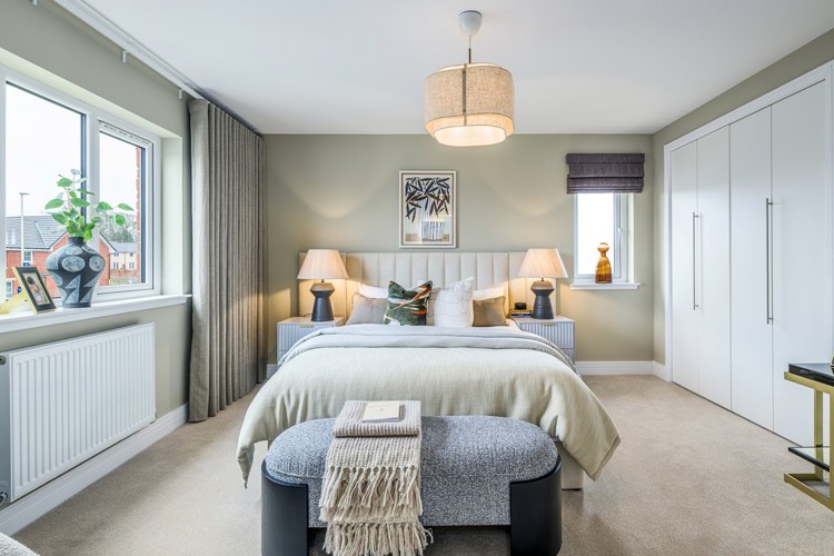 4 bedroom showhome | principal bedroom with en suite and fitted wardrobes