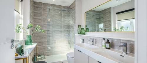 Vb5395758 20250227 Cala Homes Cornhill Village Darroch Bedroom 1 Ensuite 001 3200X2133