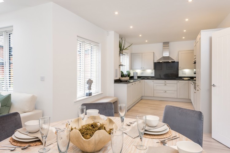 Houses for sale in Crowthorne