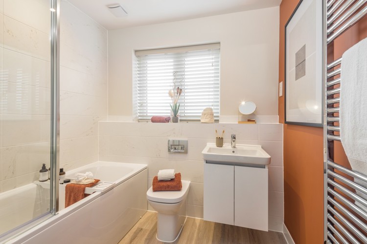 The Everglade Family Bathroom Ingatestone Grove, Essex