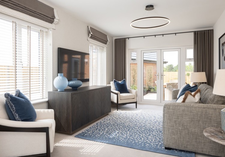 Living room of 4 bedroom house for sale in Crowthorne, Berkshire